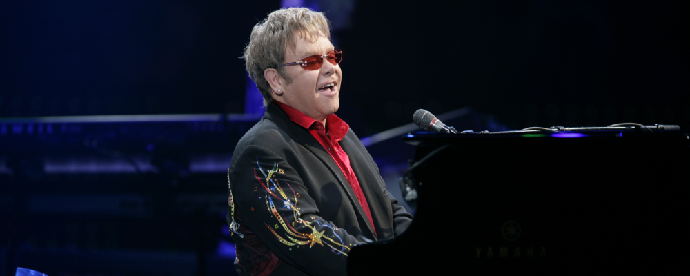 Elton John dio a conocer portada y trailer de su nuevo disco — Futuro Chile