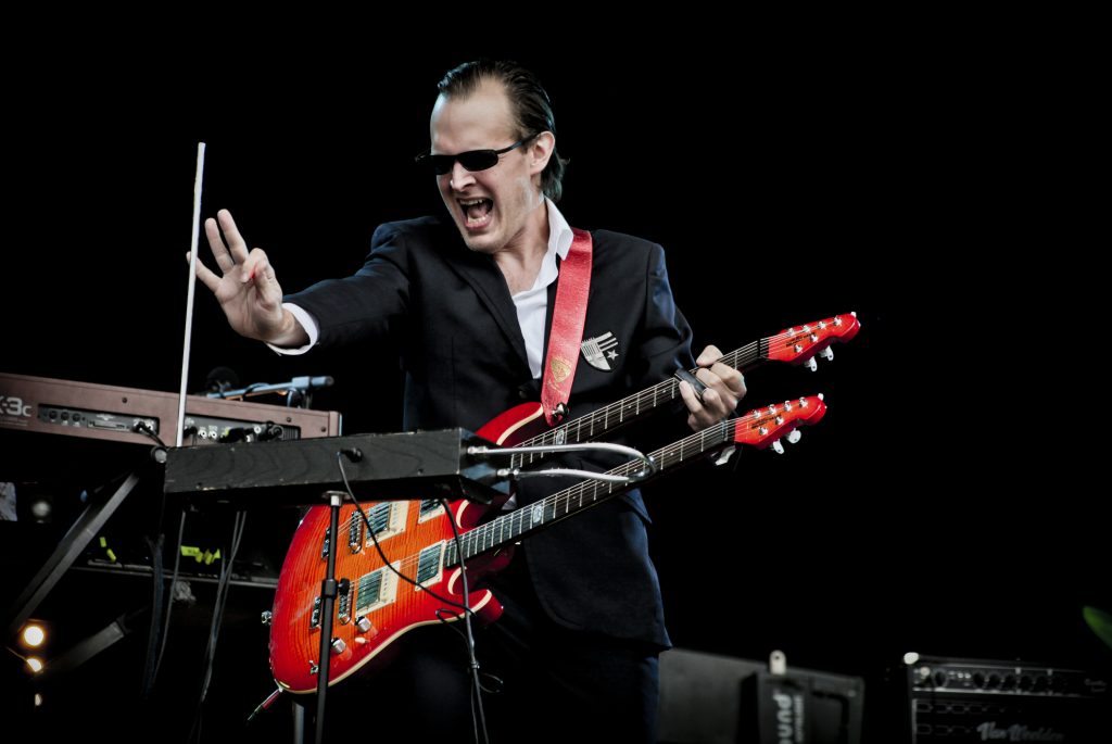 joe bonamassa doble guitarra