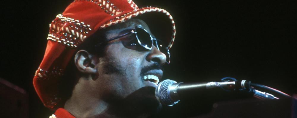 Wonder_Stevie_117_Nov_1974_Los_Angeles.jpg