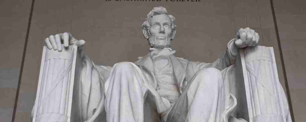 lincoln estatua web
