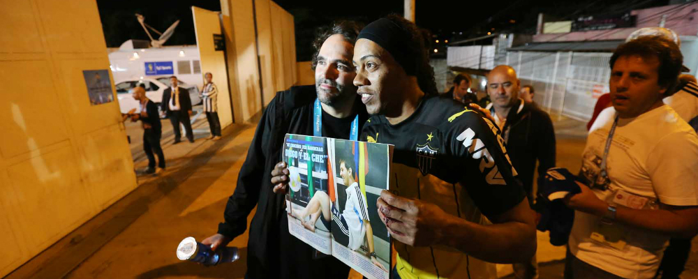 ze carlos con ronaldinho falso