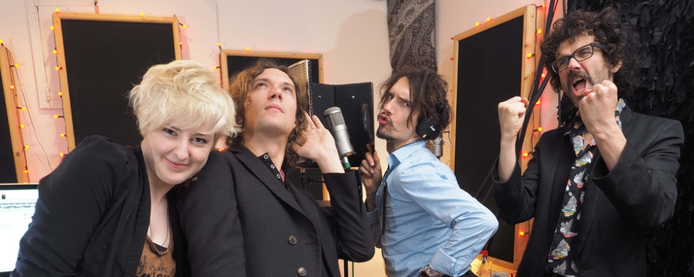 the darkness 2014 promo web