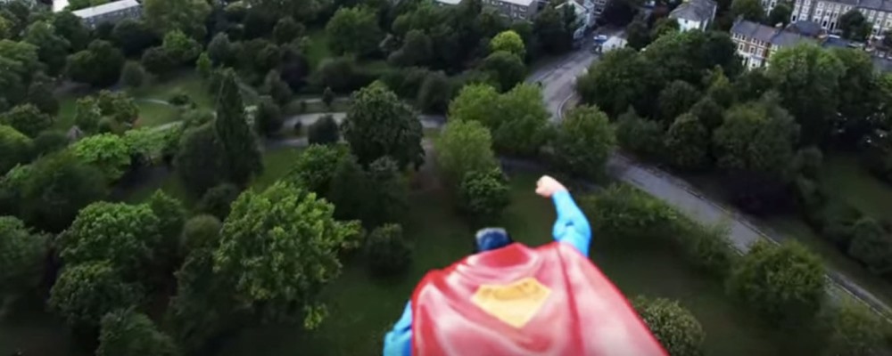 superman dron londres web