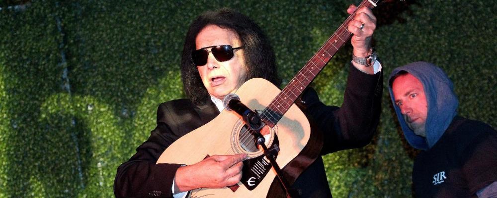 BEVERLY HILLS, CA - NOVEMBER 07:  Musician Gene Simmons performs on stage at the Children Matter.NGO first annual gala on November 7, 2015 in Beverly Hills, California.  (Photo by Tommaso Boddi/Getty Images for The Children Matter.NGO)