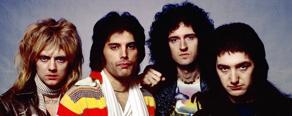 UNITED STATES - circa 1977:  NASSAU COLISEUM  Photo of QUEEN and Roger TAYLOR and Freddie MERCURY and Brian MAY and John DEACON, Posed studio group portrait L-R Roger Taylor, Freddie Mercury, Brian May and John Deacon  (Photo by Richard E. Aaron/Redferns)