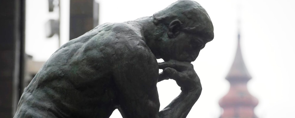 filosofia estatua web