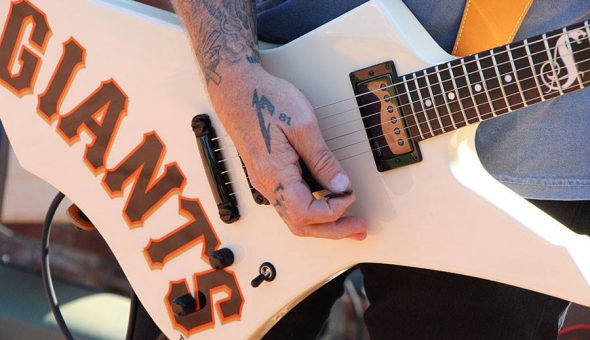 Metallica interpreta el himno de Estados Unidos en una jornada con Giants de San Francisco