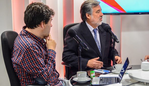 Alejandro Guillier en #SiYoFueraPresidente: «Aleuy estaba equivocado, por eso lo mandaron de vacaciones»