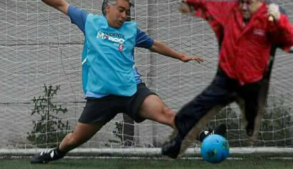 Los memes que dejó el accidentado partido de fútbol de Marco Enríquez-Ominami