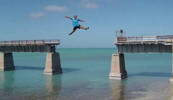 Los memes que dejó el accidentado partido de fútbol de Marco Enríquez-Ominami