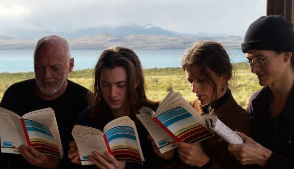 Polly Samson, esposa de David Gilmour comparte fotos de vacaciones familiares en la Patagonia