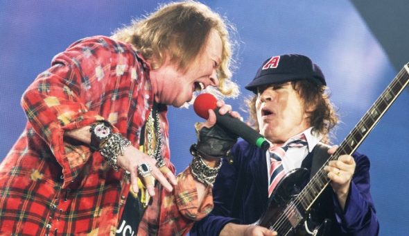 Angus Young ya estaría trabajando con Axl Rose en nuevo material de AC/DC