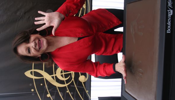 Boulevard de la Música: grandes mujeres de la música chilena son parte del primer paseo de la fama de artistas nacionales