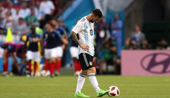 GALERÍA // Las caras de decepción de Messi con la eliminación de Argentina de Rusia 2018