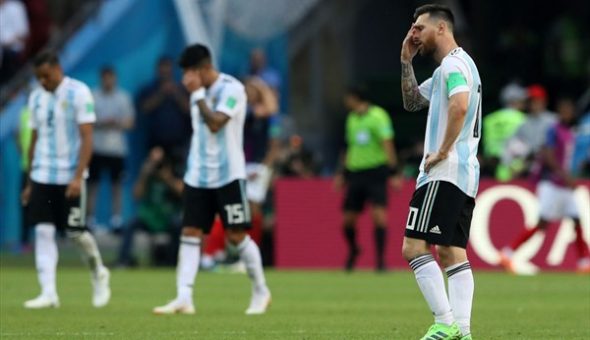 GALERÍA // Las caras de decepción de Messi con la eliminación de Argentina de Rusia 2018
