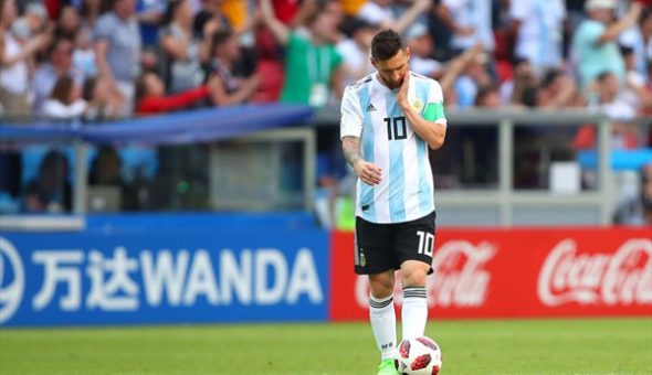 GALERÍA // Las caras de decepción de Messi con la eliminación de Argentina de Rusia 2018