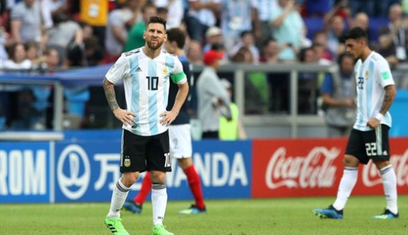 GALERÍA // Las caras de decepción de Messi con la eliminación de Argentina de Rusia 2018