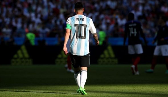 GALERÍA // Las caras de decepción de Messi con la eliminación de Argentina de Rusia 2018