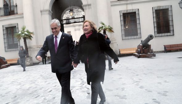 La curiosa «guerra de nieve» entre Sebastián Piñera y Cecilia Morel en La Moneda