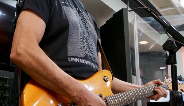 Emociones Clandestinas en Estudio Futuro de La Ley del Rock