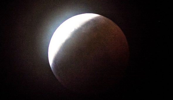 Superluna de sangre de lobo: revisa las mejores imágenes del eclipse lunar