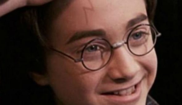 El verdadero significado de la cicatriz de Harry Potter... y no es un rayo