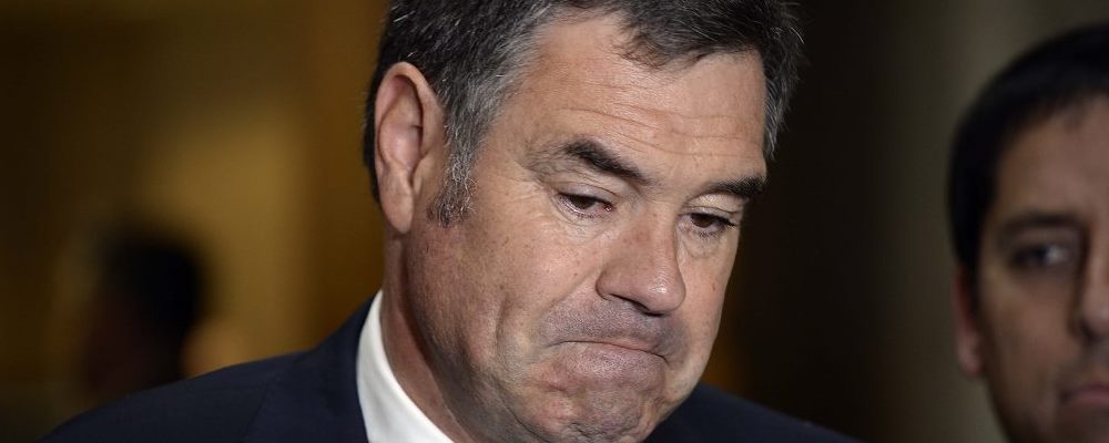 Clonación denunciada por parlamentarios