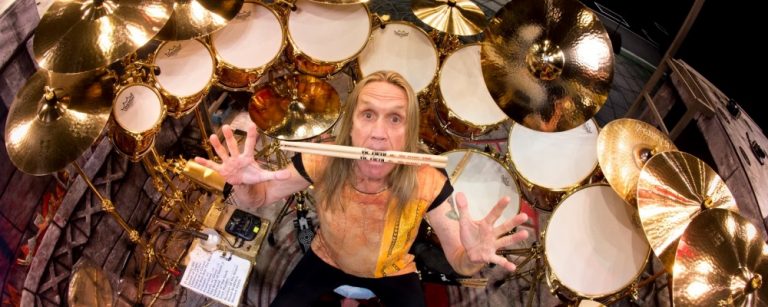 nicko_mcbrain web bombo