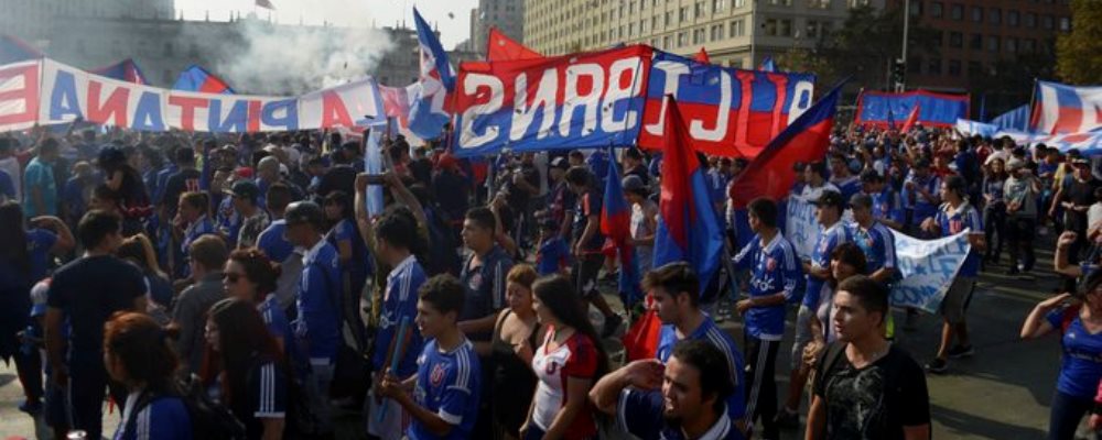 barra la u universidad de chile los de abajo plaza italia manifestaciones