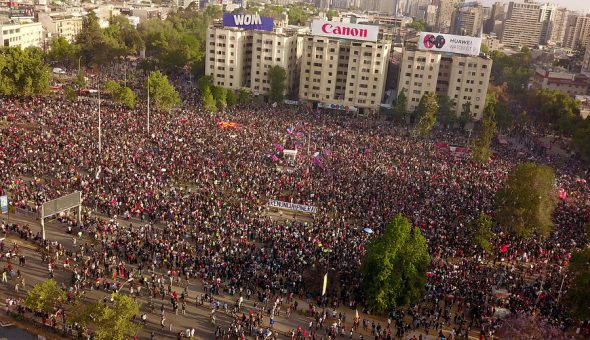 GALERÍA // Las imágenes que dejó la «Marcha más grande de Chile 2»