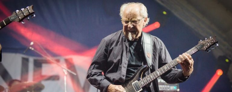 Martin Barre