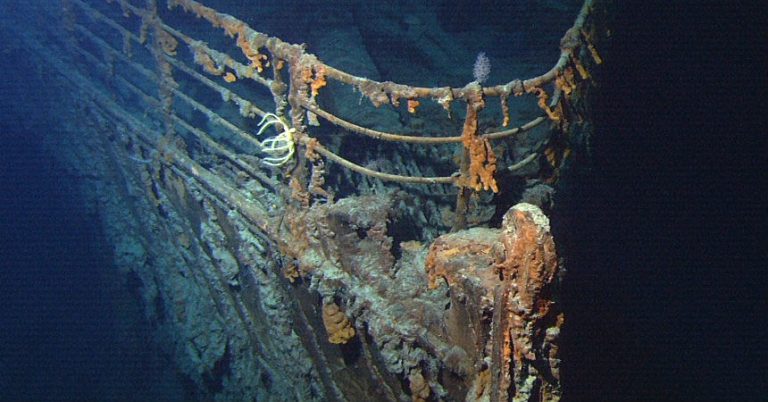Titanic submarino