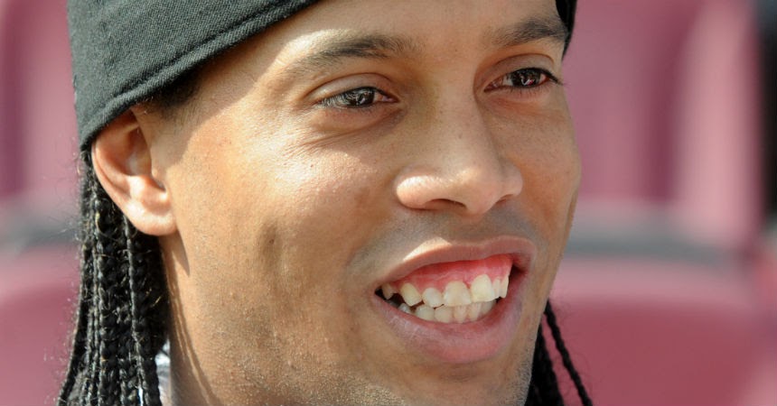 Ronaldinho cárcel equipos