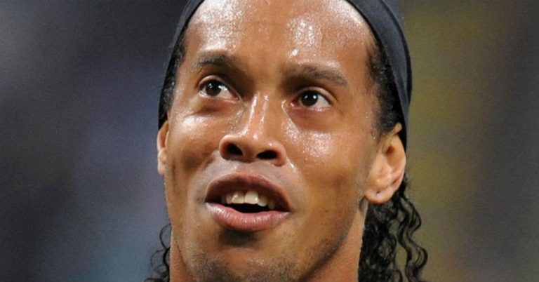 ronaldinho pasaporte