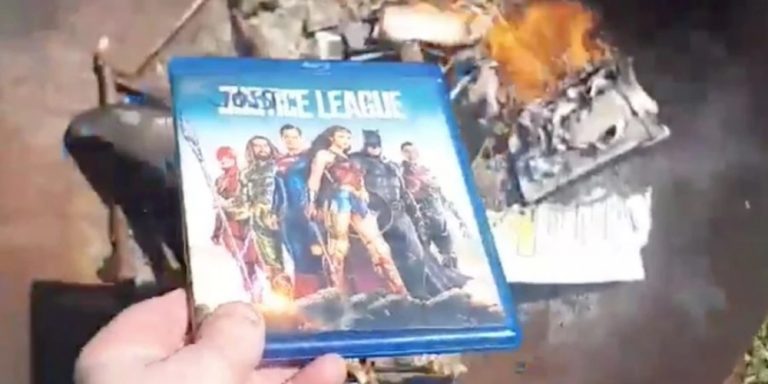 Justice League Blu-Ray quema