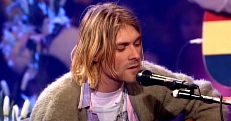 Cobain guitarra unplugged