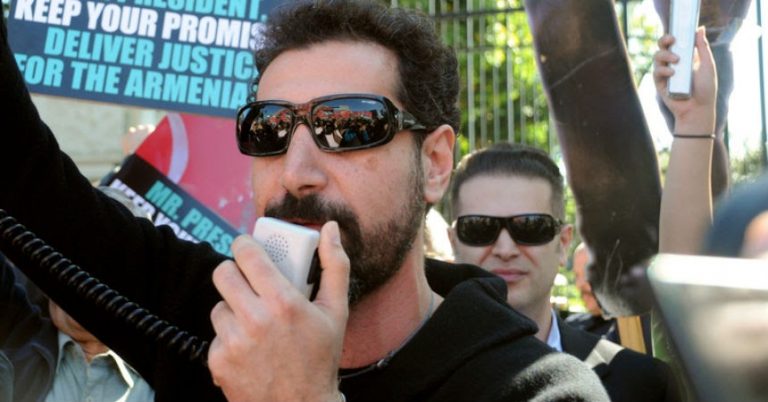 Serj Tabkian Trump System Of A Down