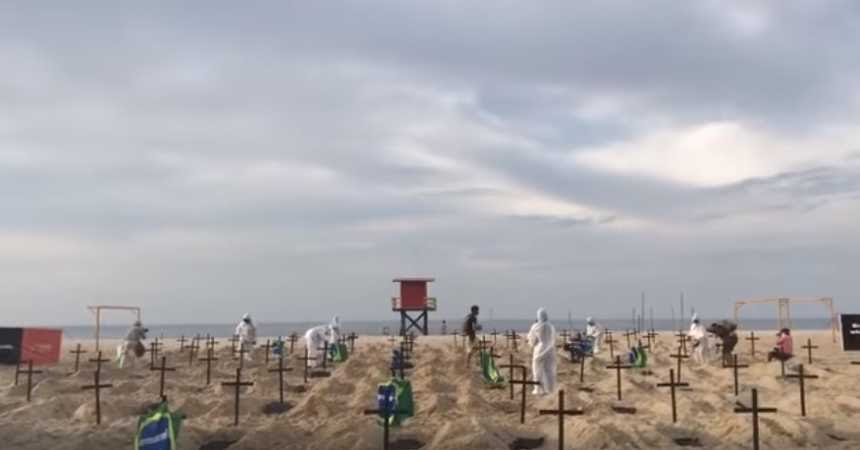 Copacabana cruces Covid-19