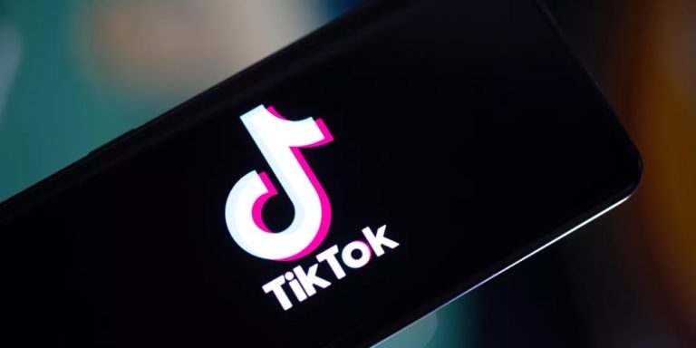 TikTok mujer enfermedades