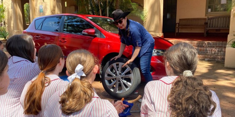 niñas neumáticos Australia