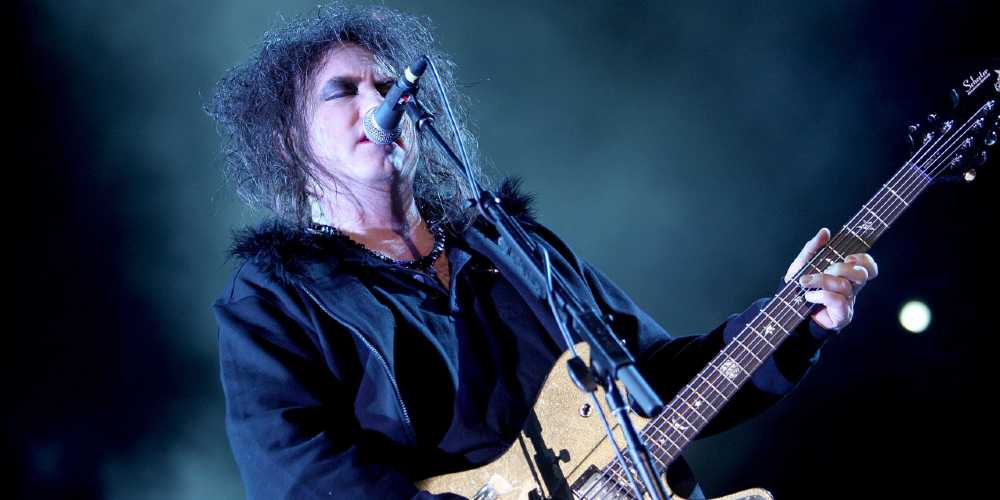 Deftones Robert Smith
