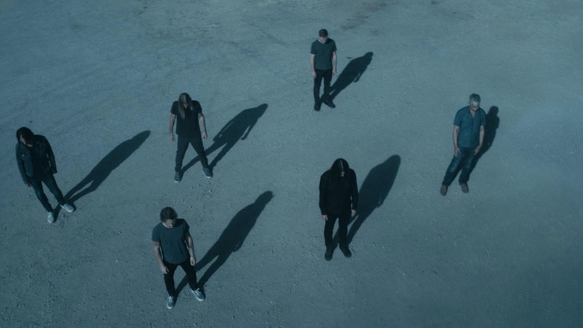 Foo Fighters lanzó el cinematográfico video oficial de su single "Waiting on a war"