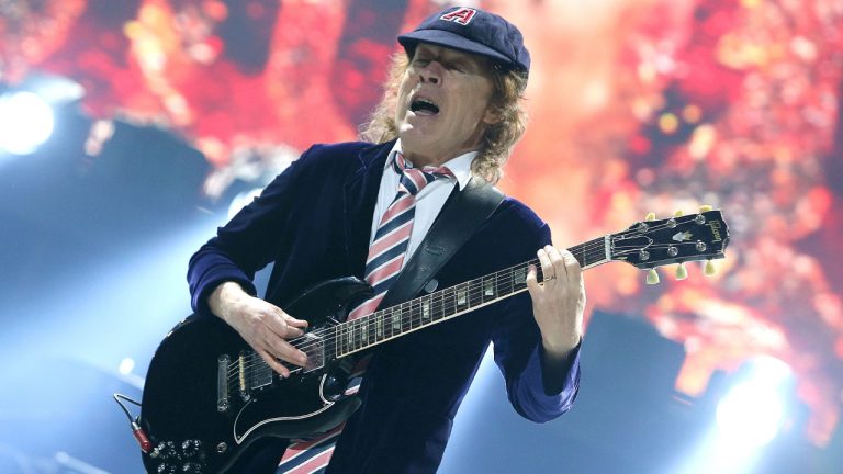 Angus Young GettyImages-607371582 web