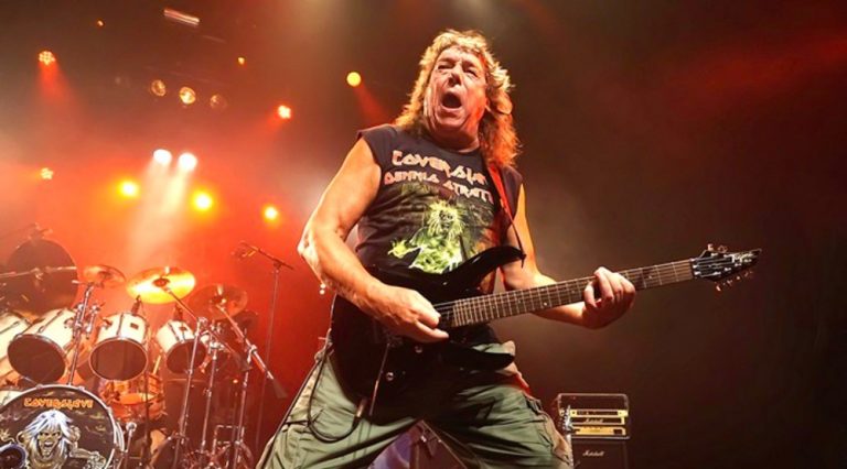 Dennis Stratton se adjudica las guitarras armónicas de Iron Maiden