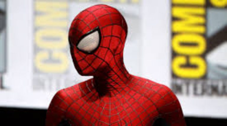 Tom Holland describe a Spider Man 3 como la más ambiciosa