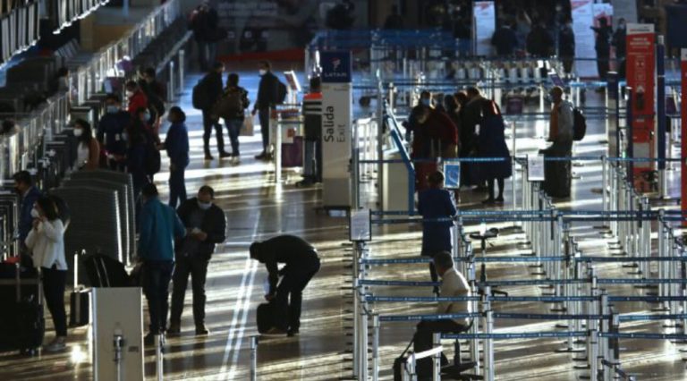 Todas las personas que ingresen al país deberán ingresar a un hotel transitorio