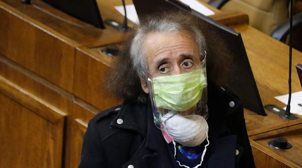 Diputado Florcita Motuda es detenido por infringir Código Sanitario