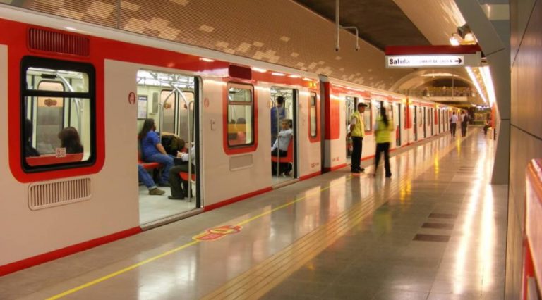 Estos son los nuevos horario del Metro De Santiago