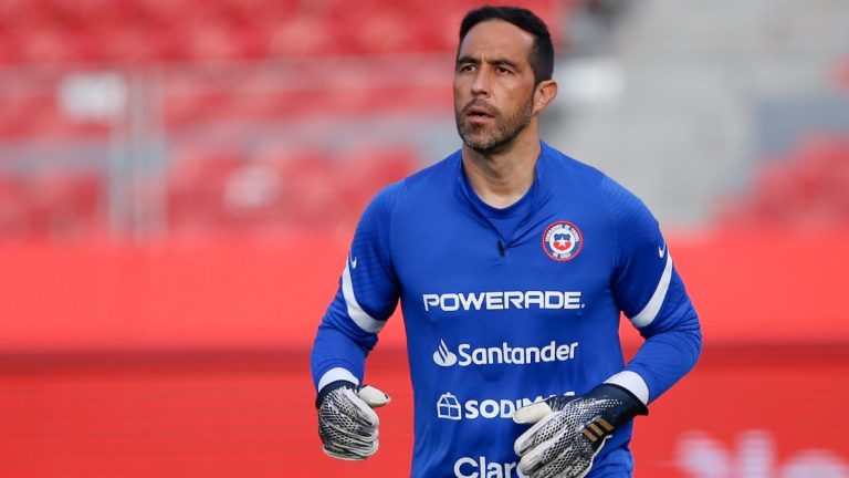 Claudio Bravo Superliga Web