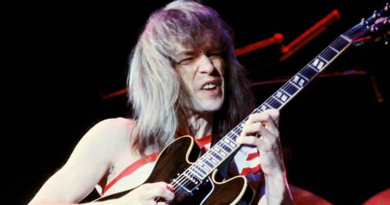 Steve Howe Yes